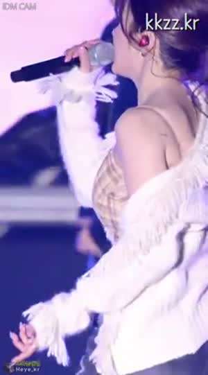 추위를 잊게 하는 권은비