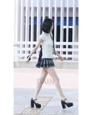 베이비몬스터 아사 극세사 다리 너무 짧은 치마