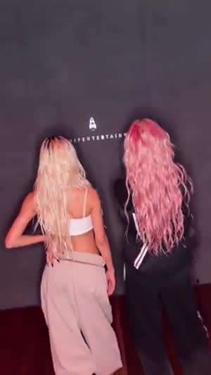 다영 우주소녀 with 예지 ITZY있지