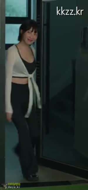 운동 하기 좋게 입은 정혜성