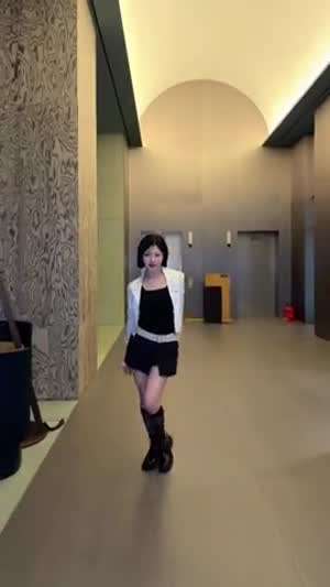 앳하트 아린, 나현, 서현