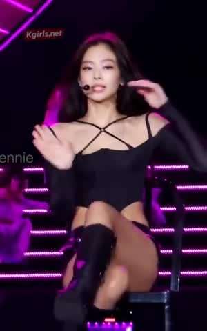블랙핑크 제니.gif