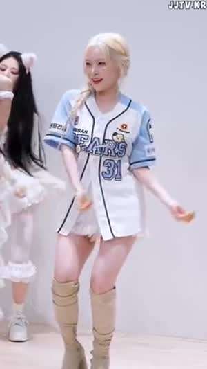 두산 유니폼 프릴 치마 꿀벅지 아이칠린 재키.mp4