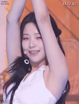 프로미스나인-백지헌