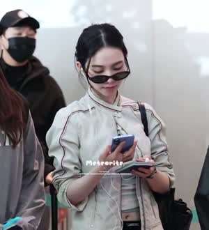 260403 인도네시아로 출국하는 에스파 카리나