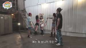 상대 견제하는 조현영