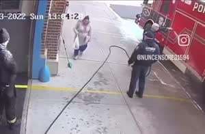 점을 봤더니, 물을 건너지 말라고 해서