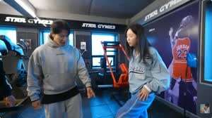 한 번도 비키니 입어본 적이 없다는 지예은.MP4