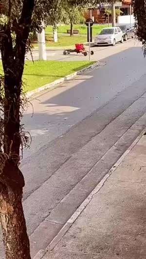 먹고 살자고 하는 일...넘 힘들어 보여요