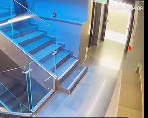 회사가 갑자기 방탈출카페로 바뀜