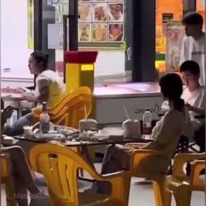 소개팅 시켜주는 친구