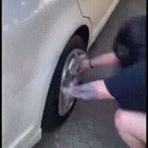 타이어 교체 어떻게 함?