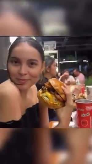 첫입에 반한 순간