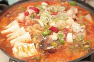 유학생 시절 돈 없어서 개사료 먹는다고 소문난 교수님.jpg