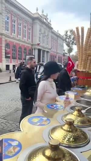 터키 아이스크림 한번에 잡아버리는 여성 ㄷㄷㄷ