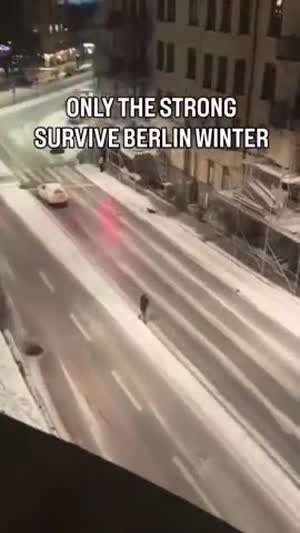 어질어질 베를린의 밤거리