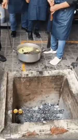 이제 맛있게 보글보글 끓이면~