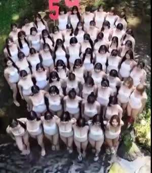 울렁울렁 울렁대는 처녀가슴~