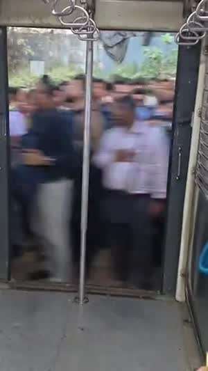 인도 기차 여성 전용칸에 여자들만 타는 이유