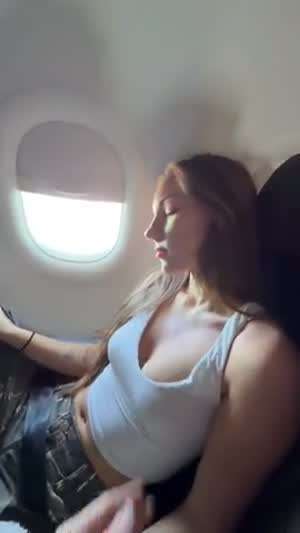 자는 그녀를 깨우는 방법