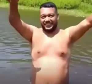 소리_고전] 자, 맨손으로 물고기를 잡아볼께요..mp4