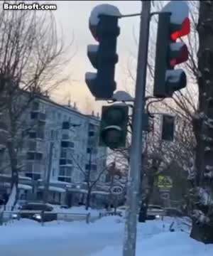 친구랑 횡단보도 건널 때 서로가 이해 안가는 상황