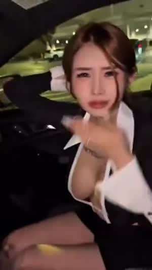 길에다 침뱉는 민폐녀 누나