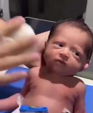 태어난 지 얼마나 됐다고... 벌써 지친다, 인생~!