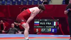 레슬링 경기 종료 직전 역대급 기술을 선보임