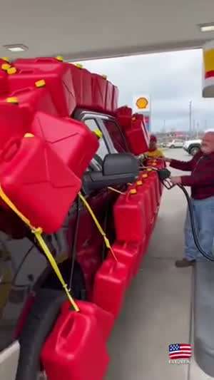 치솟는 기름값에 대비하는 자동차