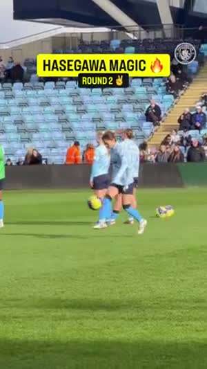 일본 여자축구선수 하세가와 유이 개인기.gif