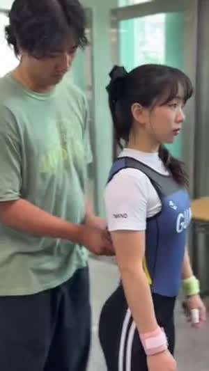 인스타에 찾은 귀엽게 생긴 역도선수.mp4