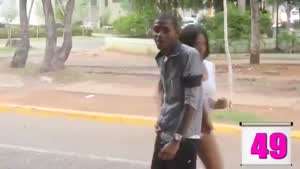 외국의 흔한 몰카 수준.gif