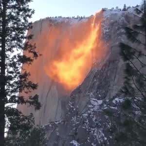 미쿡에 있다는 불꽃 폭포.mp4