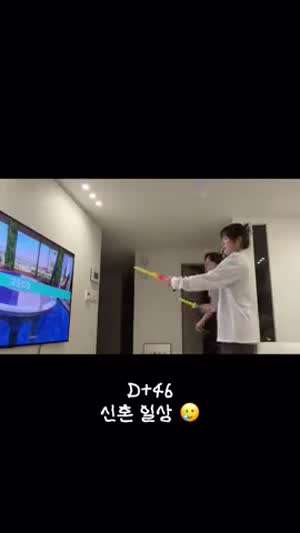 닌텐도 하다가 75인치 TV 깨먹기.MP4