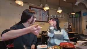 ITZY 유나와 먹방중 설렌 쯔양.mp4