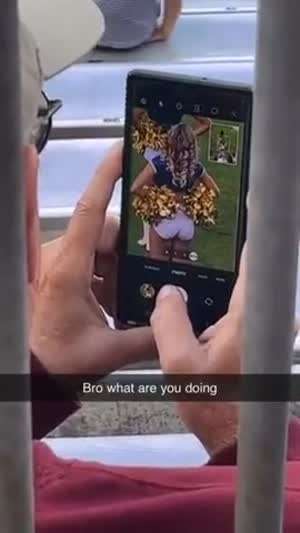 치어리더를 본 할배의 행위.mp4