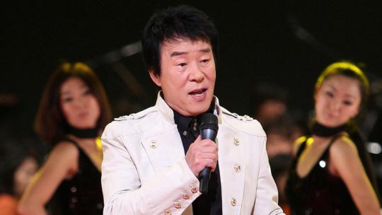 송대관 아내, “담도암은 완치… 심장마비로 갑자기 별세”