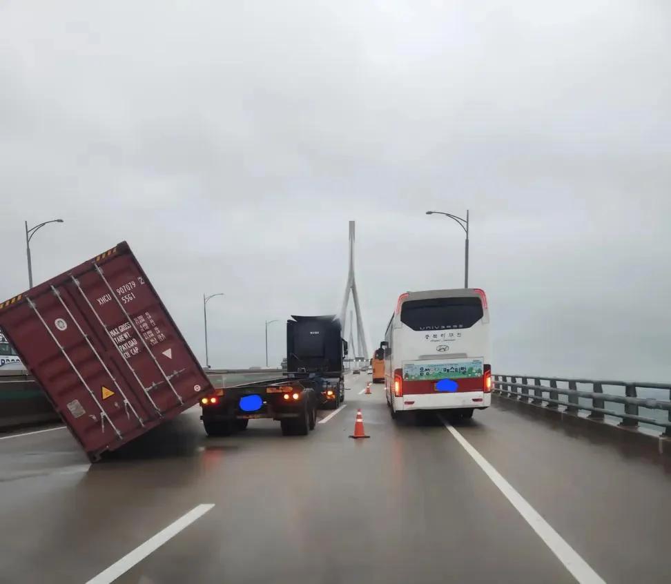 인천대교 강풍 근황