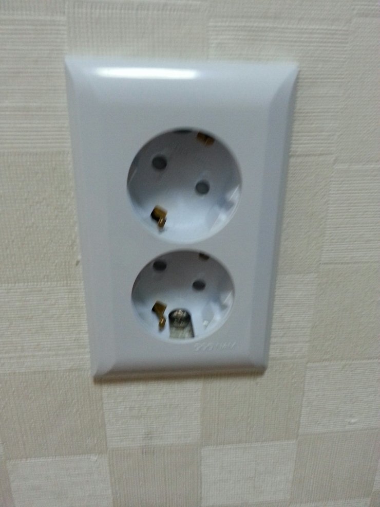 방금 몰카 찾다 기절했어ㅠㅠ