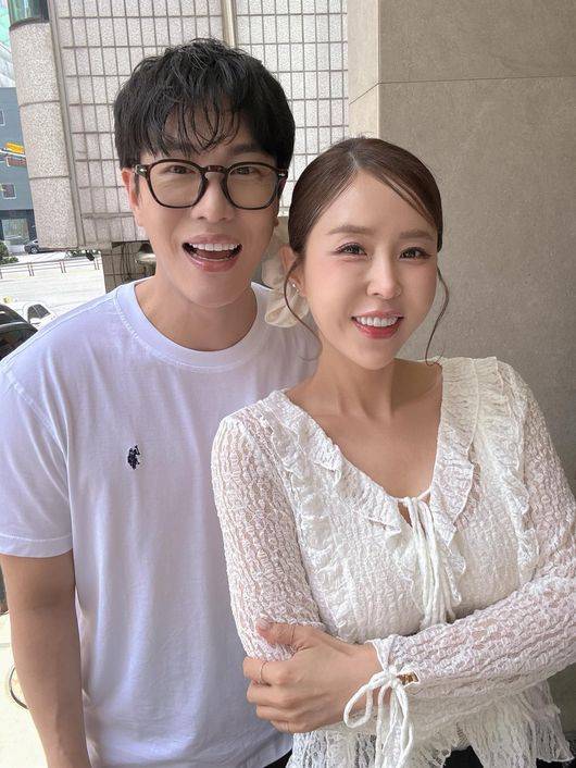 [단독] 신지 소속사, 문원 군대폭력+전처 양다리 의혹 조사 나섰다..사실 확인 중