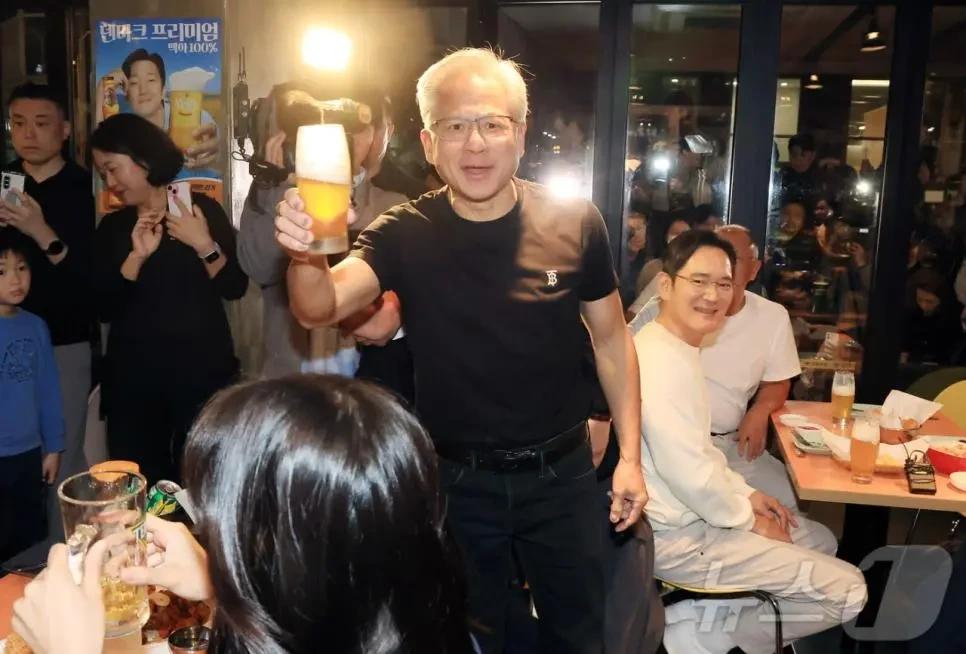 울면서 나와달라는 카리나 VS