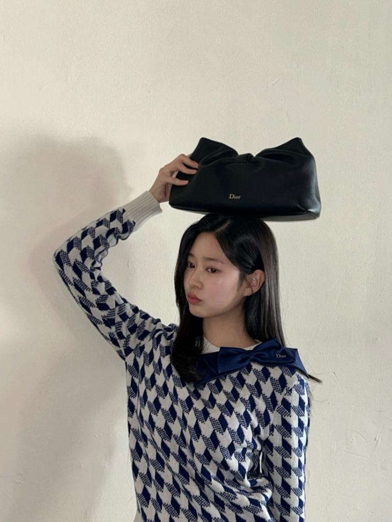 김민주