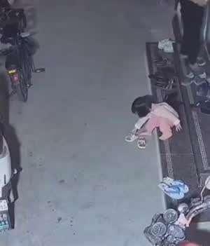 바꿔신어야지...